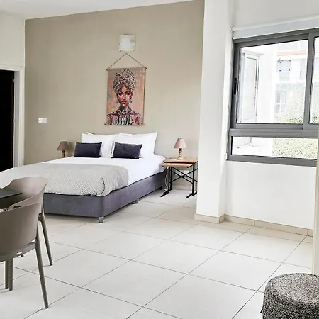 Phaedrus Living Ledras Residences 201 Apartamento